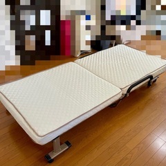 折りたたみシングルベッドの画像