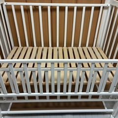 【即引き取り大歓迎】ヤトミ　ベビーベッドの画像