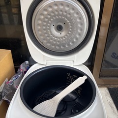 タイガー 炊飯器 24年製 炊きたて JBH-G102 マイコンジャー炊飯器 5.5合炊きの画像