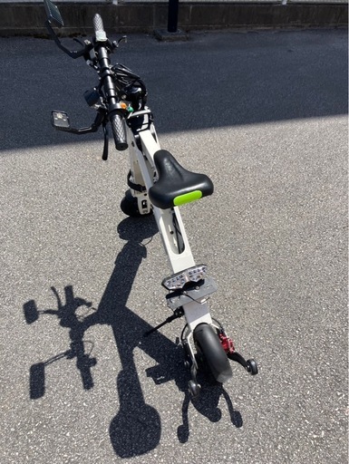 折り畳み電動バイク