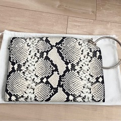 GUESSクラッチバック（お値下げ相談可能）の画像