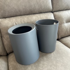 ゴミ袋が見えないゴミ箱の画像