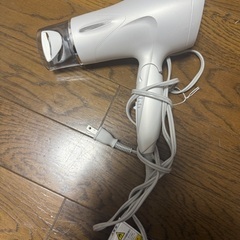 ドライヤーの画像