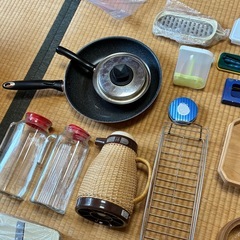 まとめ売り　調理器具　食器　の画像