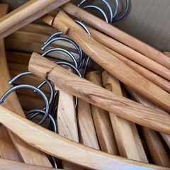 木製ハンガー 70本　の画像