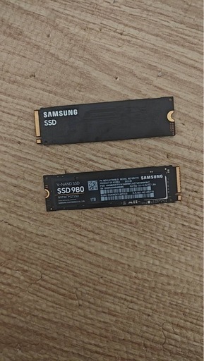 SSD  PCパーツ