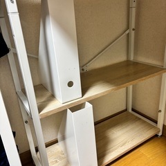 棚一体型デスクの画像