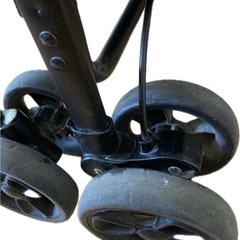 3月中取引限定価格 joie (KATOJI)チャイルドシート、ベビーカーセット　トラベルシステムの画像