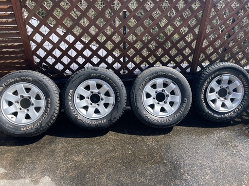 100系ハイエース後期 純正アルミホイール15インチ BFGoodrich 4本