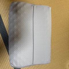 ニトリ　点で支える枕の画像