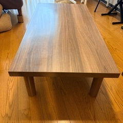 収納式 組み立て・分解が可能なテーブルで、とても便利の画像