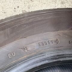 ハイエース・キャラバン用タイヤ 195/80R15 LTの画像