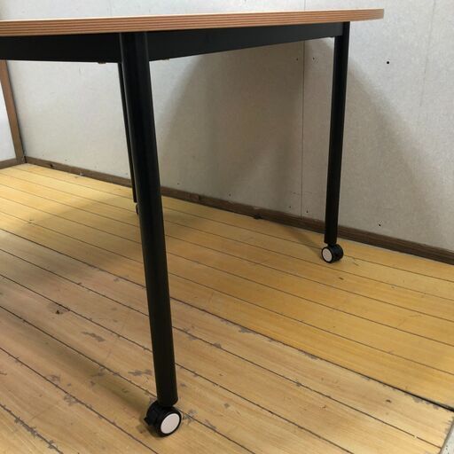 Lesir レシル ミーティングテーブル 円形 会議テーブル キャスター付き オフィステーブル 会議机 打ち合わせテーブル ナチュラル 木目 オフィス家具　【糸島市内 送料無料】　 260327-11