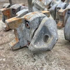 ツイストロック　コンテナ用　1セット4個30,000  .4セット16個100,000の画像