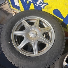 【新品未使用】グッドイヤー アイスナビ7 175/70R14 スタッドレスタイヤ + アルミホイール 4本セット 2022年製の画像