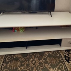 テレビ台の画像