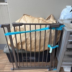 【お譲り先決定済】ベビーゲート　モカブラウンの画像