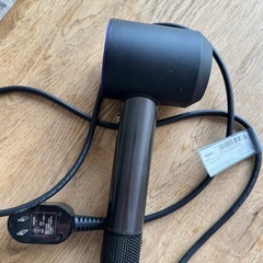 ダイソン　ヘアドライヤー　hd01 スタンド付きの画像