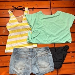 水着4点セットの画像