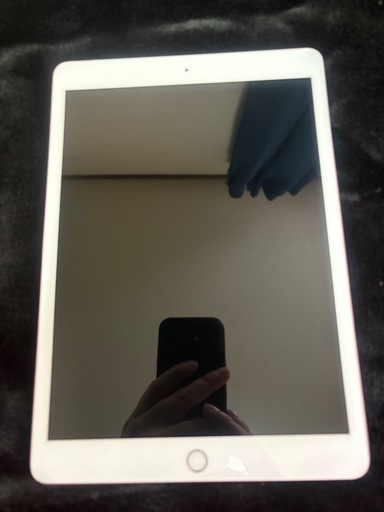 iPad  ７世代　ピンクゴールド
