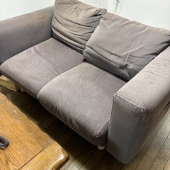 テーブル、ソファ、電気、の画像