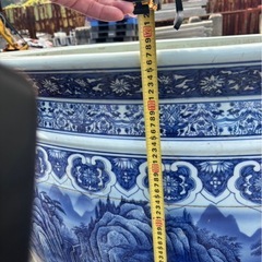 大きな火鉢の画像