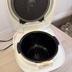 炊飯器　タイガー　五合炊き
の画像