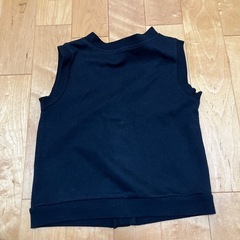 120 ボタン付きベストの画像