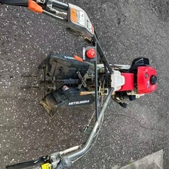三菱製の小型耕運機を中古品としてお譲りします。 状態は非常に良く、使用感も少ない美品です。 エンジン始動・動作ともに問題ありませんの画像
