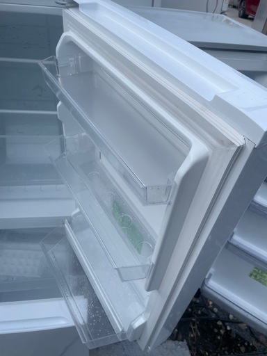 美品2023年ヤマダ電機冷蔵庫156 L