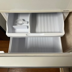 2014年製 両開き 冷凍冷蔵庫 350L 
シャープ SJ-PW35Y-Wの画像