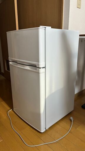 引取限定・2023年製 美品】MAXZEN 2ドア冷蔵庫 85L（福岡市中央区春吉 