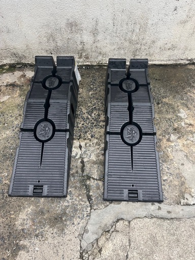 US製??カー??スロープ左右セットRhino Ramps?プロフ必読