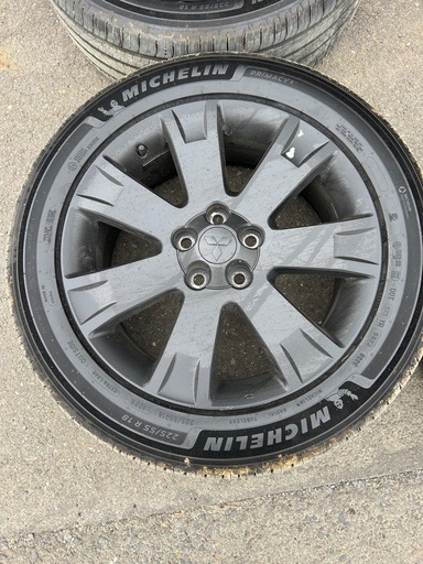 デリカd5純正  ラジアルタイヤ  225/55r18 タイヤホイールセット