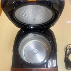 美品！2019年製！　象印　マイコン炊飯ジャー NL-BC05の画像