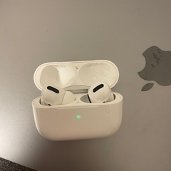 Apple iPhone + Macbook + Airpods 3個セットの画像