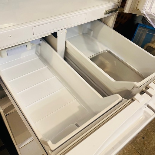 《売約済》三菱　MITSUBISHI　MR-B46A-W　455L　5ドア冷蔵庫　冷凍冷蔵庫　refrigerator　fridge　large refrigerator　family size　large capacity　big capacity　glass door　white refrigerator　kitchen appliance　ファミリーサイズ　大型冷蔵庫　大容量　家族向け　ガラス扉　ホワイト　2017年製
