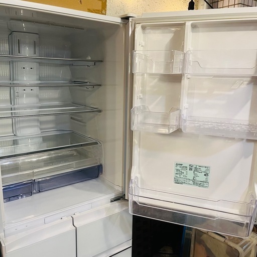 《売約済》三菱　MITSUBISHI　MR-B46A-W　455L　5ドア冷蔵庫　冷凍冷蔵庫　refrigerator　fridge　large refrigerator　family size　large capacity　big capacity　glass door　white refrigerator　kitchen appliance　ファミリーサイズ　大型冷蔵庫　大容量　家族向け　ガラス扉　ホワイト　2017年製