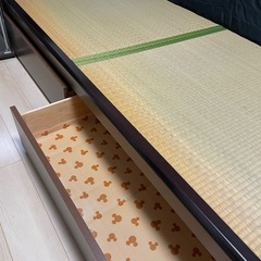 明日午前まで値下げ中✨️セミダブルベッド(宮棚、引出し付き)の画像