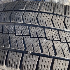 タイヤ205-65R16　の画像