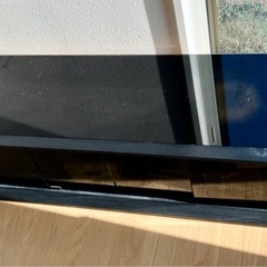 ガラス扉付ブラックテレビ台の画像