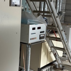 オーバーヘッドトロリーコンベアの搬送設備の画像