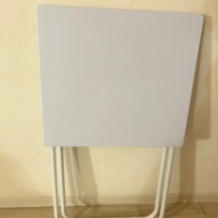 【使用期間短め、状態◯】折り畳みテーブル　の画像