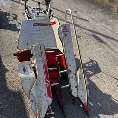 三菱 ２条刈りバインダー MB66の画像