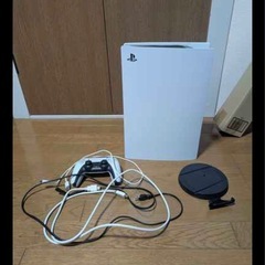PlayStation 5 デジタル・エディション (CFI-1100B01) all accessories と Nintendo switch all accessories  + SD card 64gbの画像