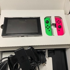 PlayStation 5 デジタル・エディション (CFI-1100B01) all accessories と Nintendo switch all accessories  + SD card 64gbの画像