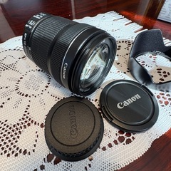 Canon EF-S 18-135mm 1:3.5-5.6isSTMレンズの画像