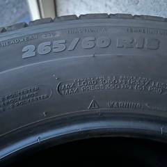 プラド　　タイヤの画像