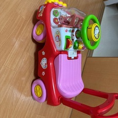 乗用わくわくハローキティ手押し車の画像