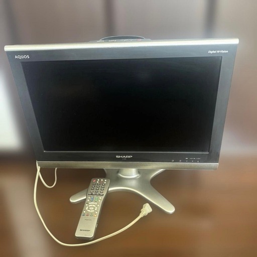 シャープ液晶カラーテレビ (みん) 泉中央のテレビ《液晶テレビ》の中古 